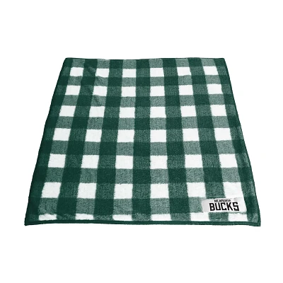 Milwaukee Bucks 50'' x 60'' Buffalo Check Frost Fleece Blanket                                                                  