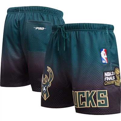 Pro Standard /Hunter Green Milwaukee Bucks Ombre Mesh Shorts