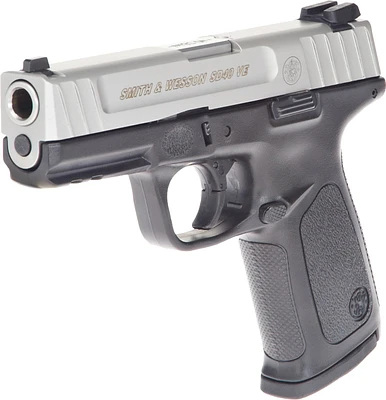 Smith & Wesson SD40 VE 40 S&W Full-Sized 14-Round Pistol                                                                        