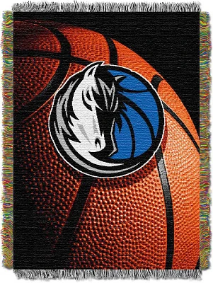 The Northwest Company Dallas Mavericks Photo Real Tapestry Throw Blanket                                                        