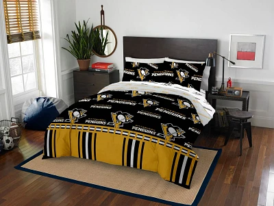 Northwest Pittsburgh Penguins Rotary Queen Bed Set                                                                              