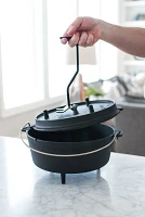 Camp Chef in Cast Iron qt Deluxe Dutch Oven