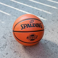 Spalding 29.5 in Neverflat Basketball                                                                                           