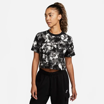 Nike Women's Sportswear Cropped T-shirt