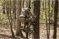 Summit Viper SD Climber Treestand                                                                                               