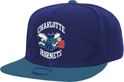 Mitchell & Ness Charlotte Hornets Logo HWC Bill Snapback Cap                                                                    