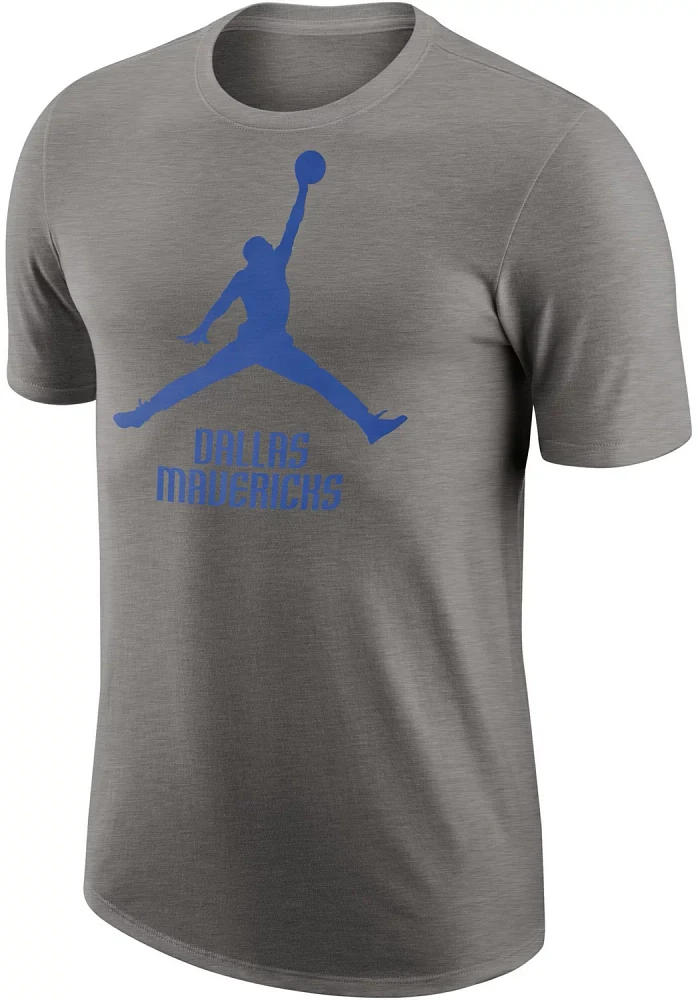 Jordan Men's Dallas Mavericks Essential NBA T-shirt
