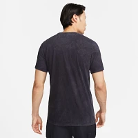 Nike Men's Sportswear Club T-shirt