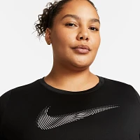 Nike Women's Dri-FIT Swoosh Plus Sized Short Sleeve Running Top