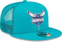 New Era Men's Charlotte Hornets Classic Trucker 9FIFTY Cap                                                                      