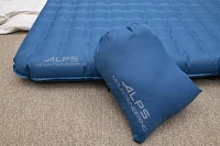 ALPS Mountaineering Queen Vertex Air Bed                                                                                        