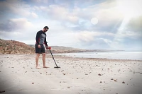 Minelab VANQUISH 340 Metal Detector                                                                                             