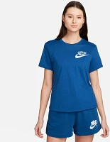Nike Women's NSW Club LBR Short Sleeve Shirt