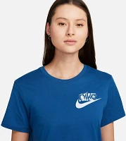 Nike Women's NSW Club LBR Short Sleeve Shirt