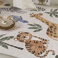 White Daisy Garden-Inspired Accent Rug