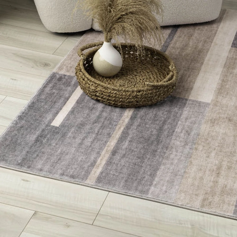 Europa Brown Contemporary Grid-Style Rug