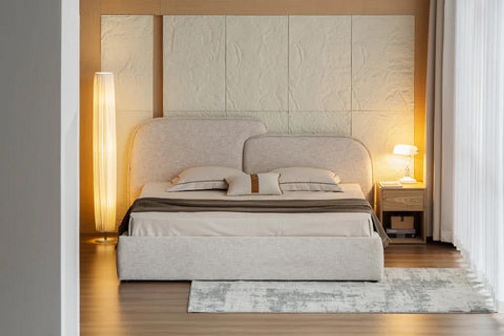 Rialto Upholstered Bed