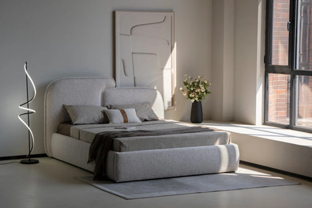 Rialto Upholstered Bed