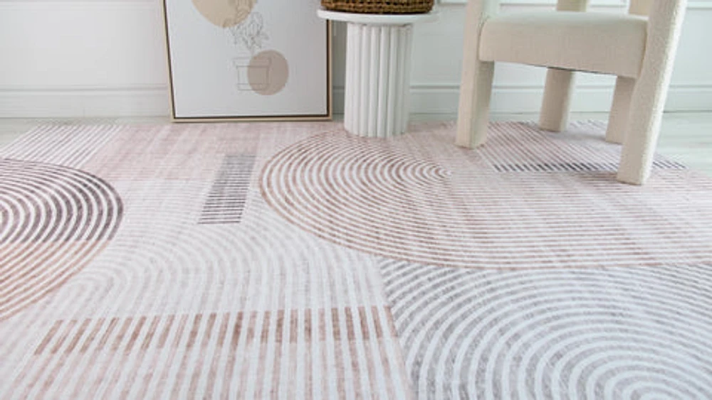 Europa Beige Modern Geometric Area Rug – 7' x 10'