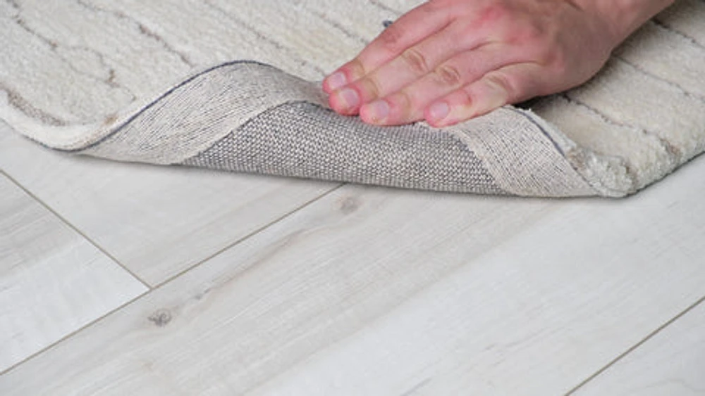 Leela Ivory Linear Modern Area Rug