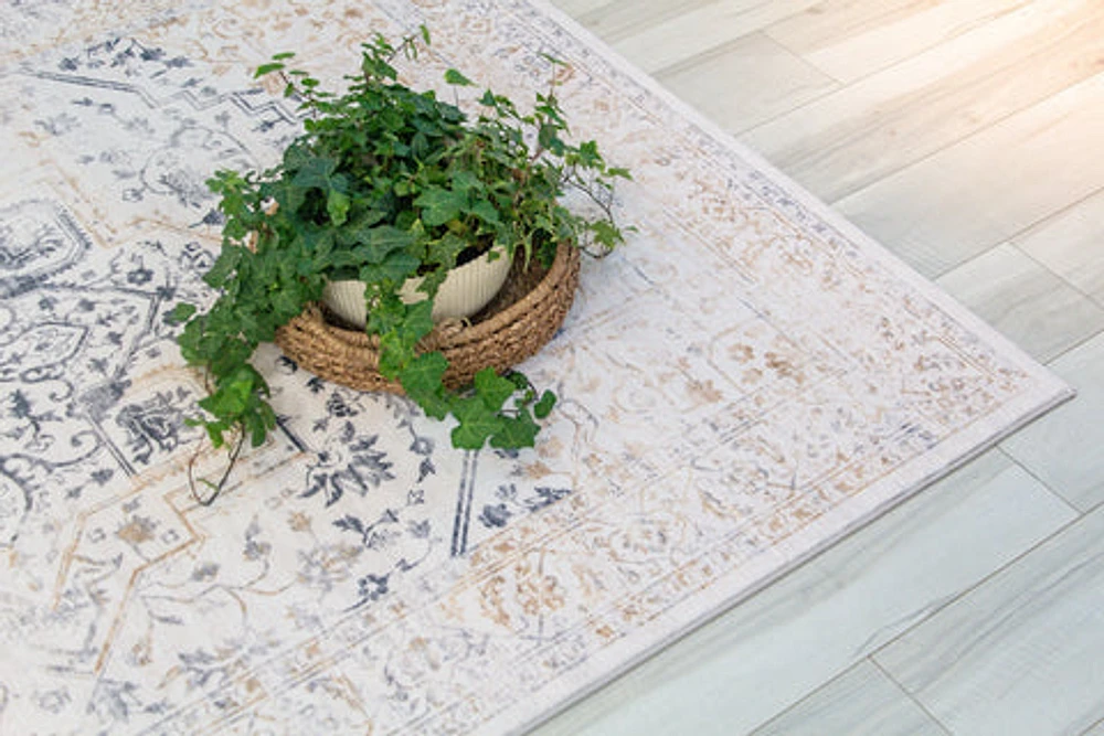 Prismatic Cream Contemporary Lines Area Rug