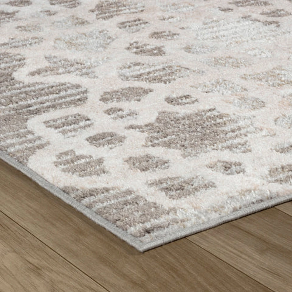 Siena White Woven Diamond Pattern Area Rug