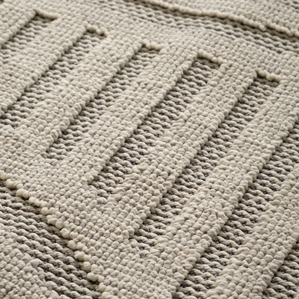 Utopia Grey Geometric Modern Area Rug – 5' x 8'