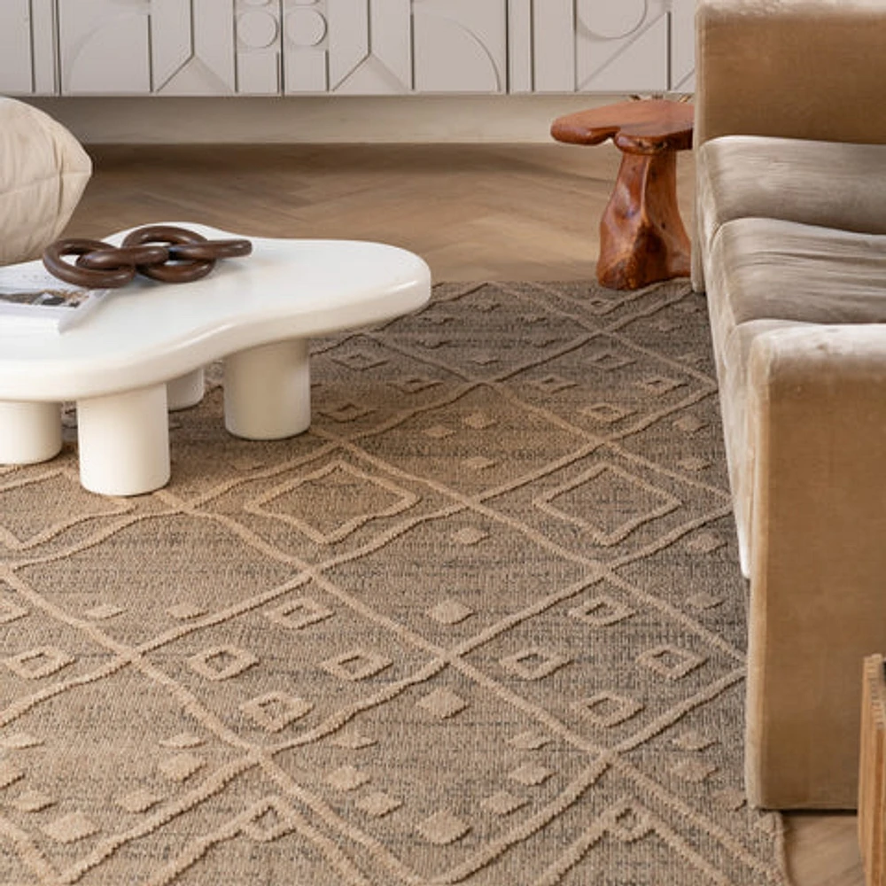 Utopia Beige Geometric Worn-Look Area Rug