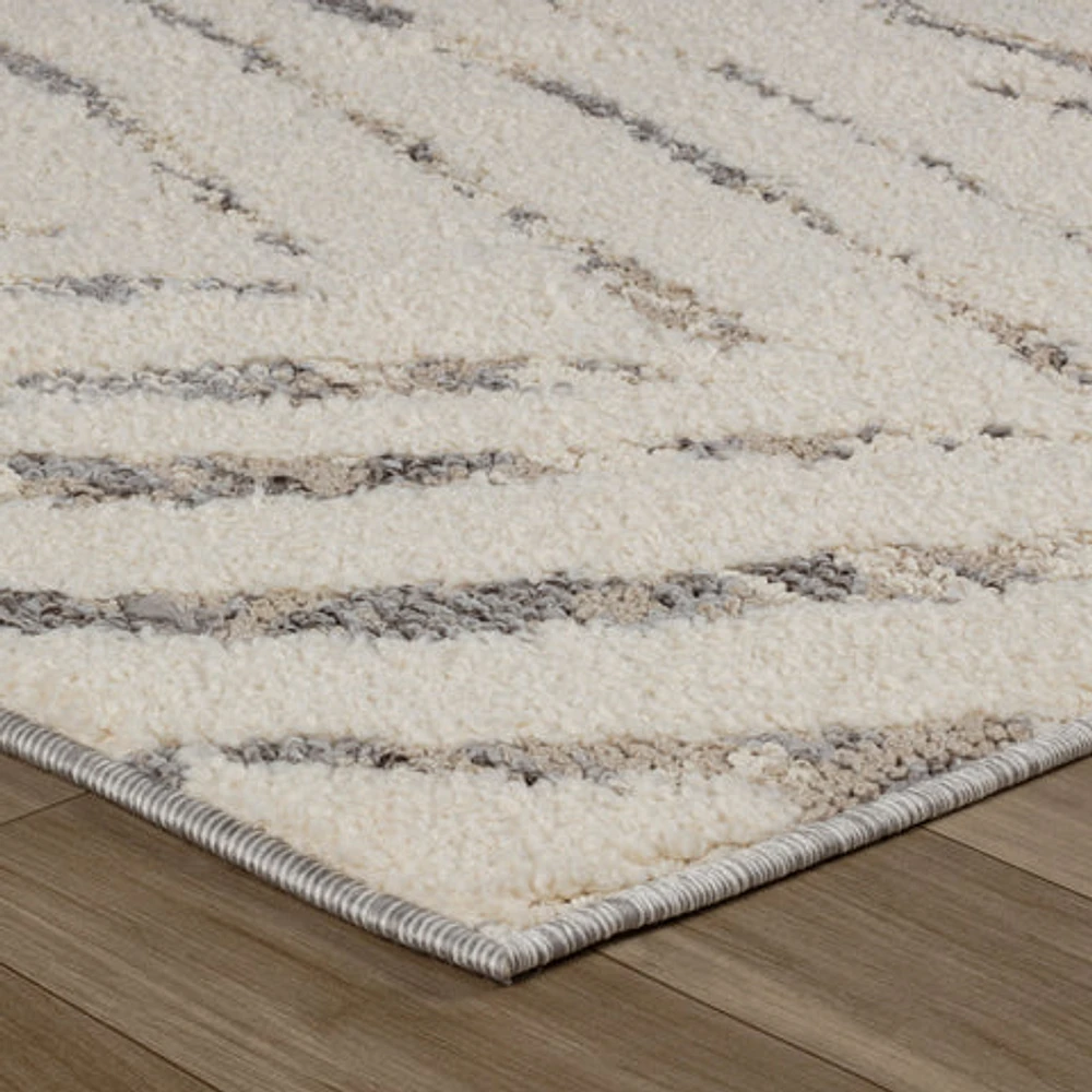 Valencia White Distressed Medallion Area Rug