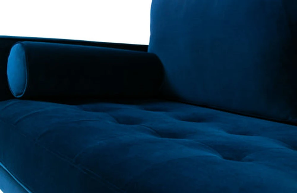 Robbie Velvet Loveseat