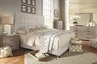 Dolante Queen Upholstered Bed