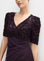 Robe à broderies soutache