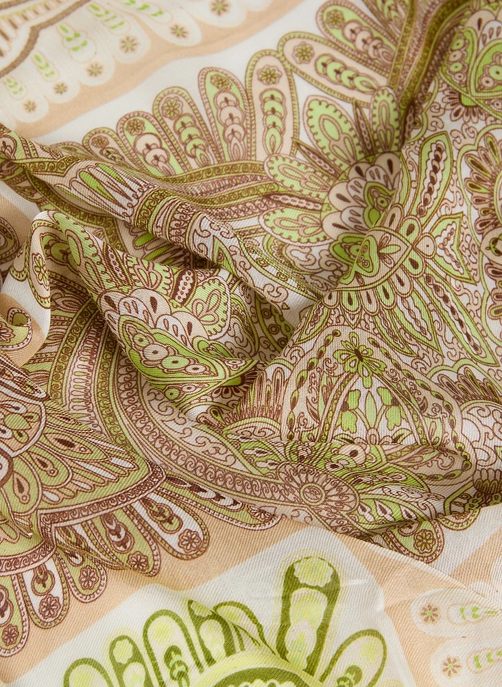 Foulard paisley à bordure effilochée