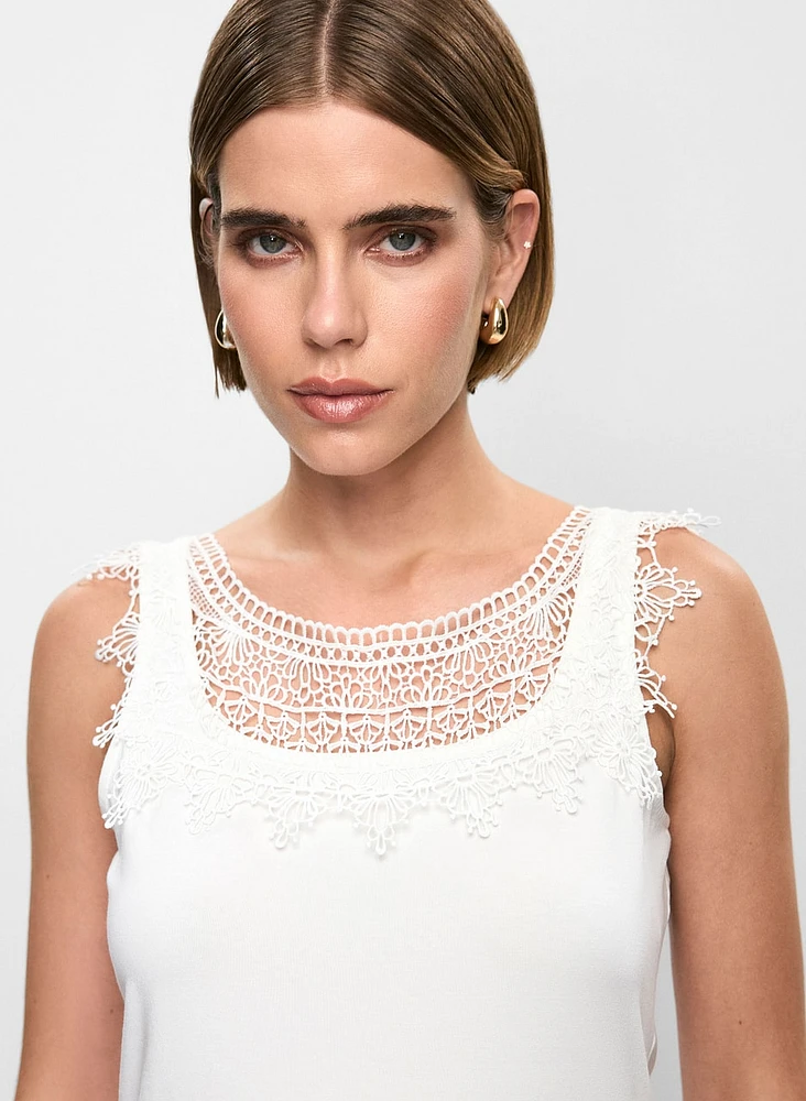 Sleeveless Lace Detail Top