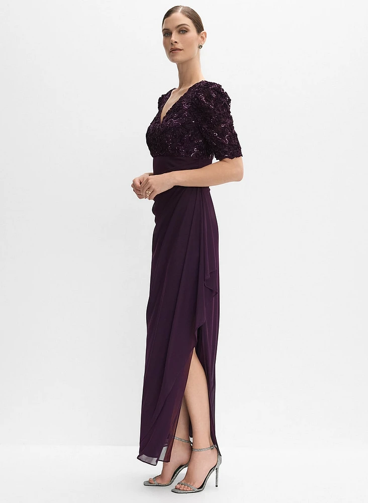 Robe à broderies soutache