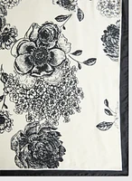 Foulard soyeux à motif floral