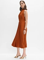Robe plissée en satin