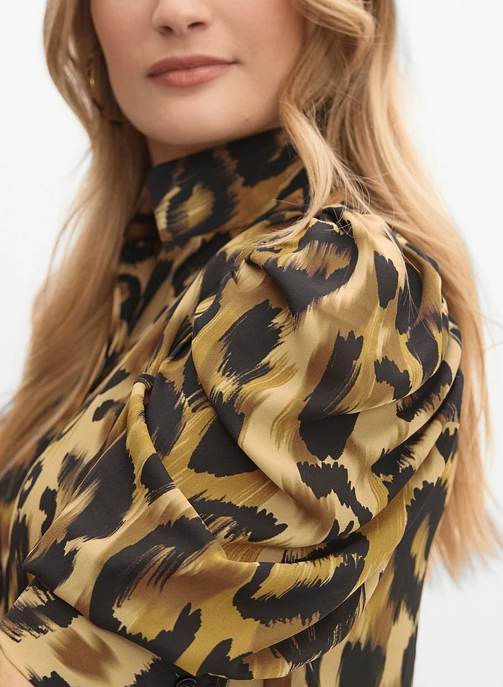 Blouse léopard à manches bouffantes