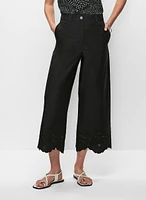 Pantalon gaucho à ourlet brodé