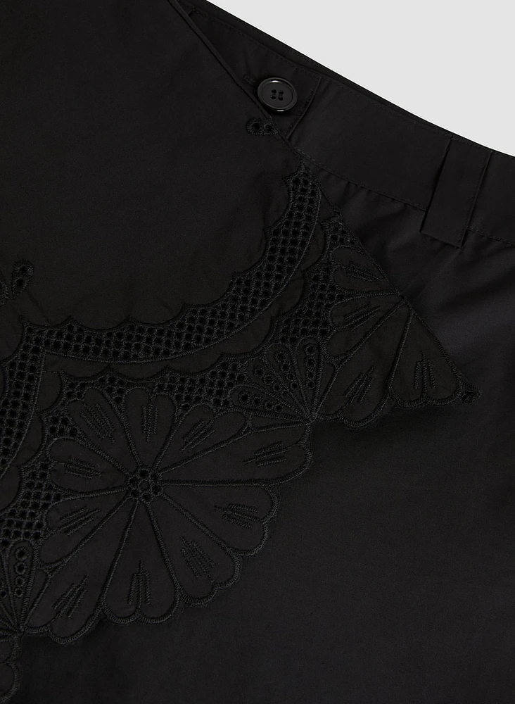 Pantalon gaucho à ourlet brodé