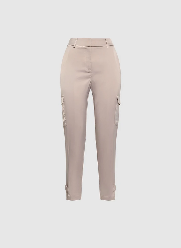 Pantalon cargo en satin à boucle