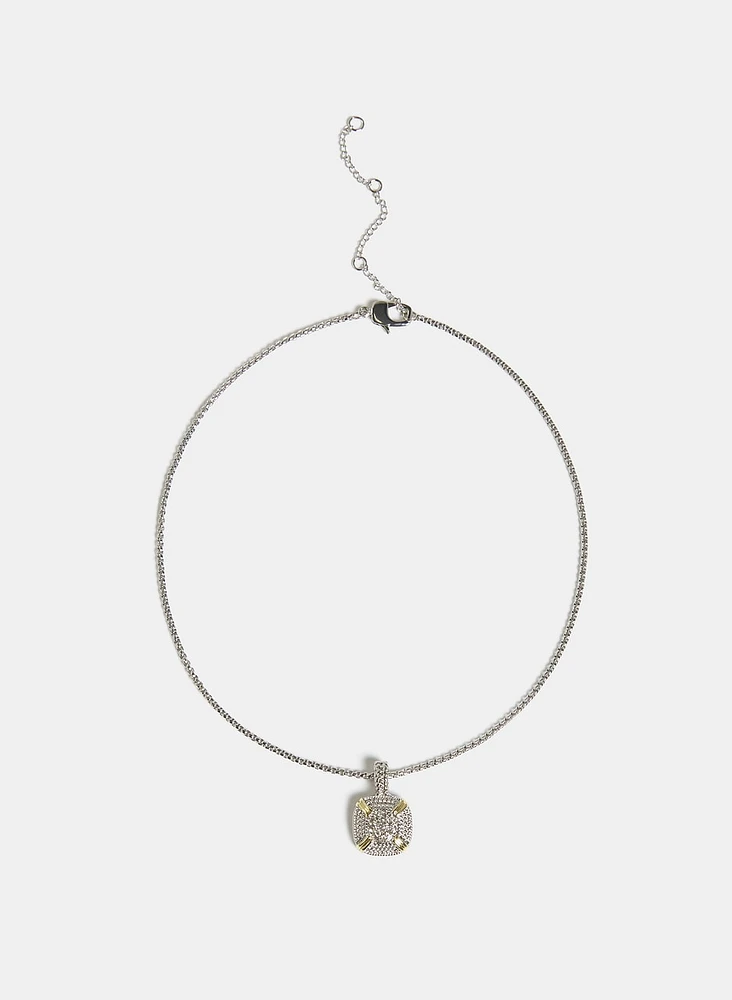 Collier à pendentif carré
