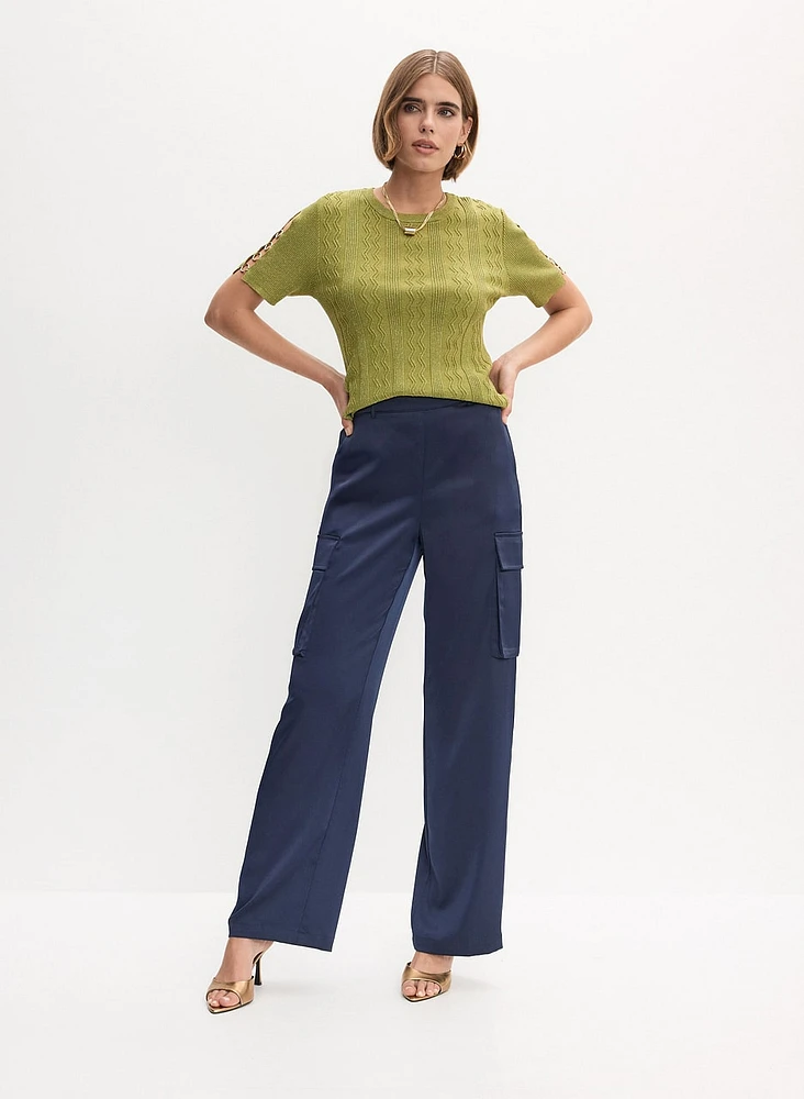 Pull à manches courtes et pantalon cargo