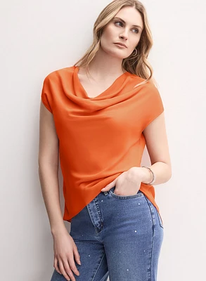 Blouse en crêpe à col bénitier
