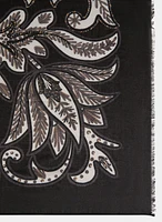 Foulard en jacquard à motif de feuilles