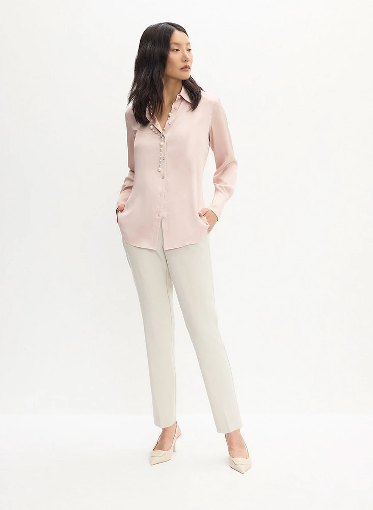 Blouse en satin boutonnée et pantalon coupe Giselle