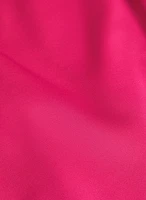 Robe ornée de rosettes