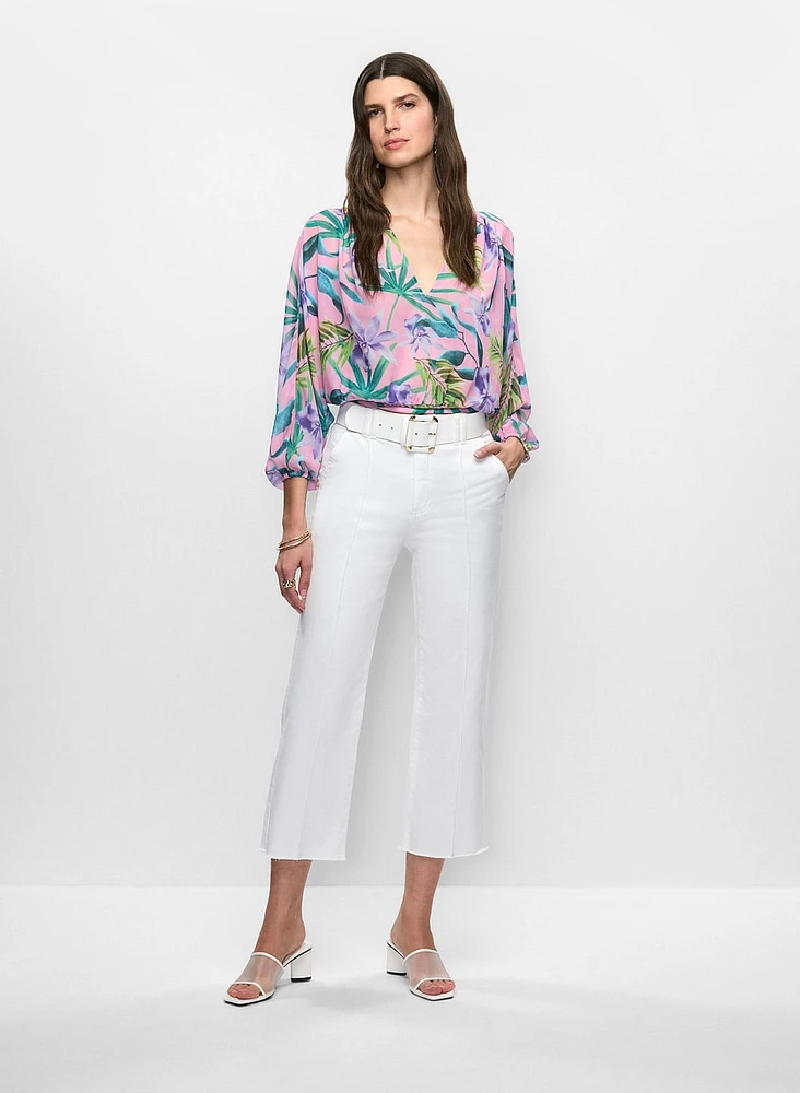 Blouse florale et capri à jambe droite