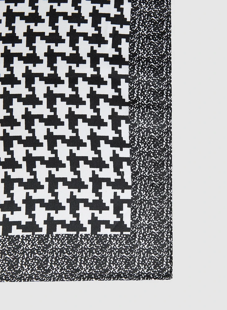 Houndstooth Print Scarf