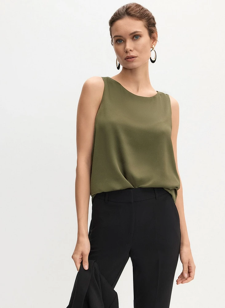 Essential Crew Neck Blouse